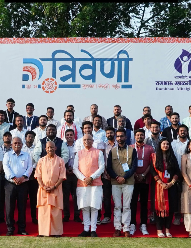 Shailja Sharma at the Triveni governance summit with Uttar Pradesh CM Yogi Adityanath.
